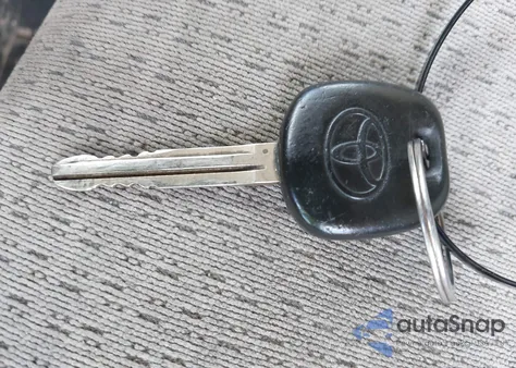 2006 Toyota Corolla Ce из США, поврежденный, VIN 1NXBR32E56Z621711